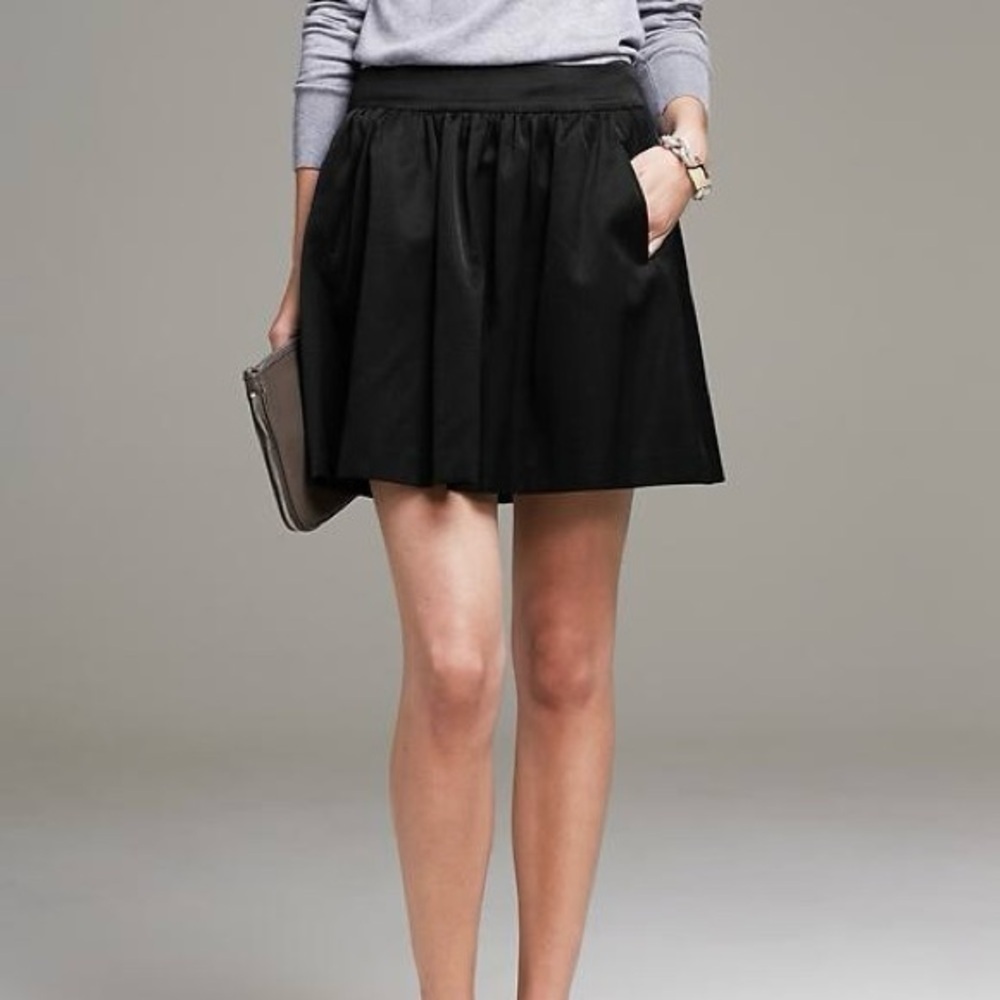 Banana Republic| ‘Shine Faille’ Full Black Mini Skirt Sz 6